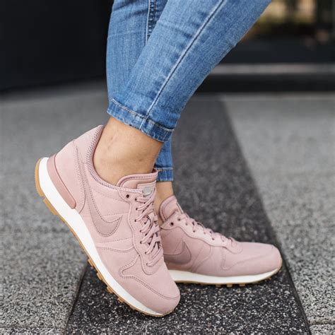 nike schuhe damen beige rosa|Women's Nike Shoes .